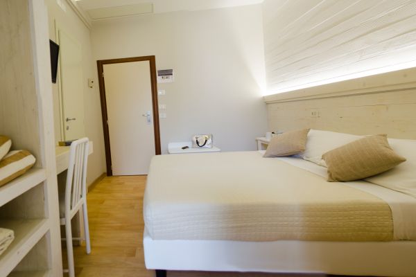 Mona Lisa Hotel (Cattolica)
